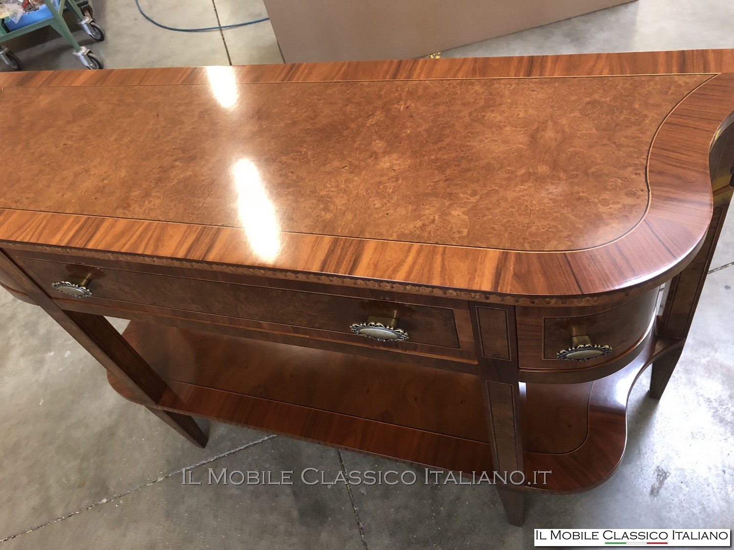 Consolle elegante ingresso classica con lavorazione artigianale personalizzata